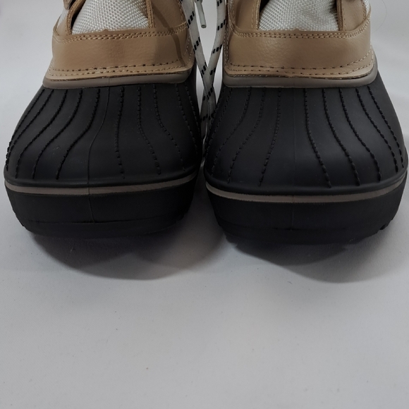 Dream Pairs Women's Winter Boots with Faux Fur in Tan and Black - Picture 3 of 16